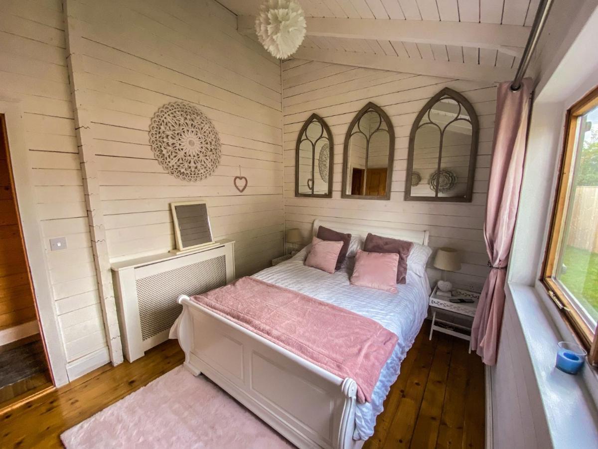 Beautiful 3-Bed Luxury Private Lodge In York Buitenkant foto
