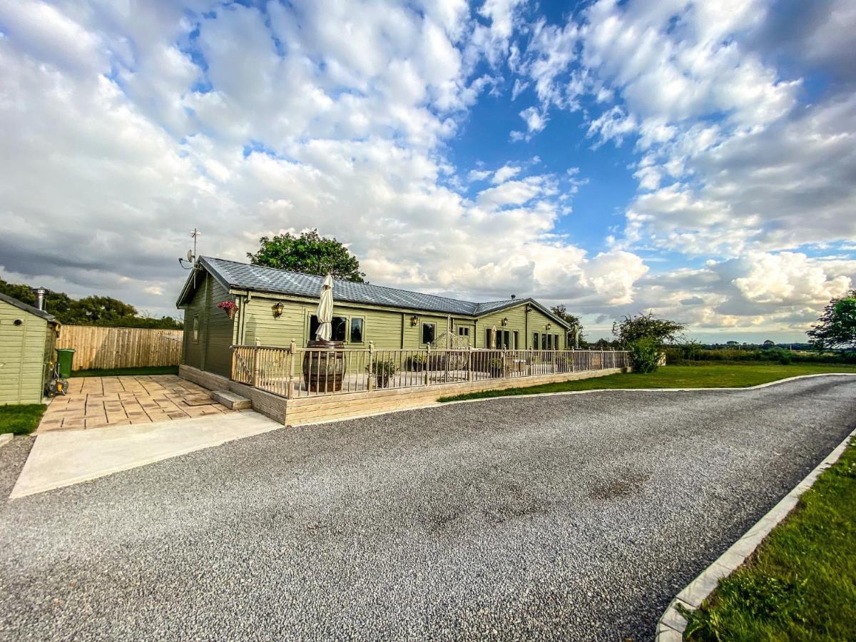 Beautiful 3-Bed Luxury Private Lodge In York Buitenkant foto